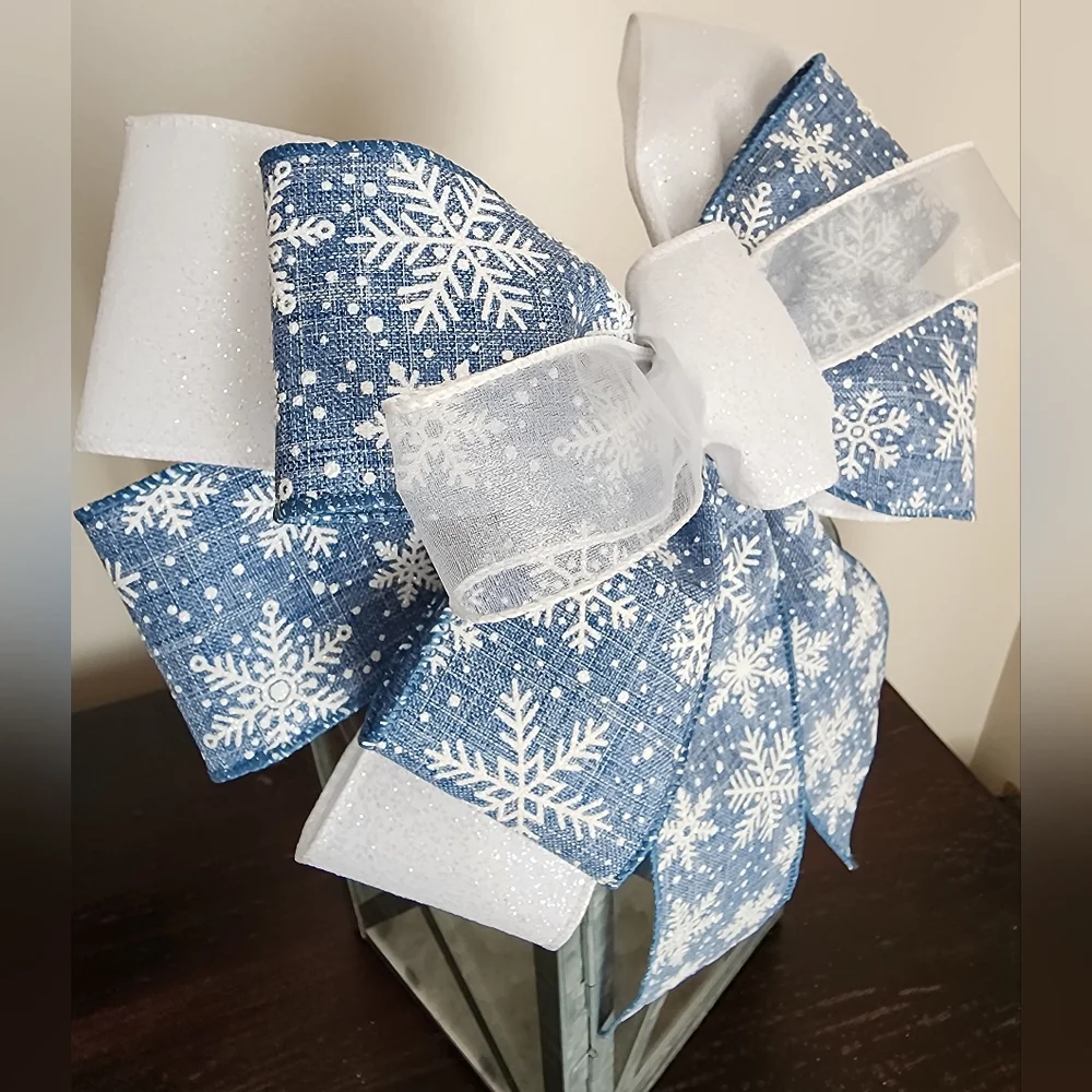 Snowflakes Lantern Bow ❄️